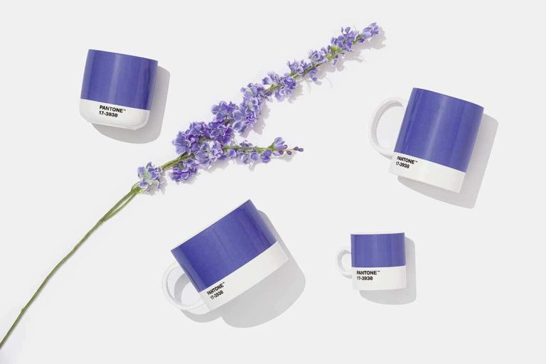 Lavender and purple cups representing the Pantone Colour of the Year 2022