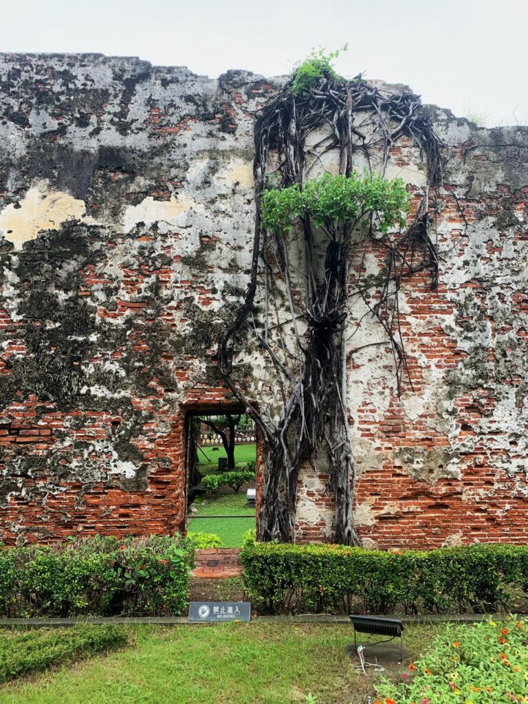 A photo of a Dutch Fort in Anping.